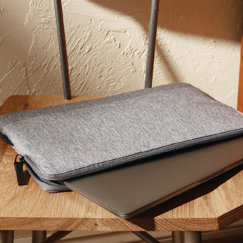 TARGUS CityLite Laptop Sleeve specifically designed to fit 13