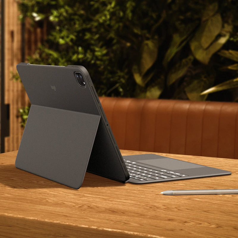 LOGITECH Combo Touch Keyboard Case for iPad Pro